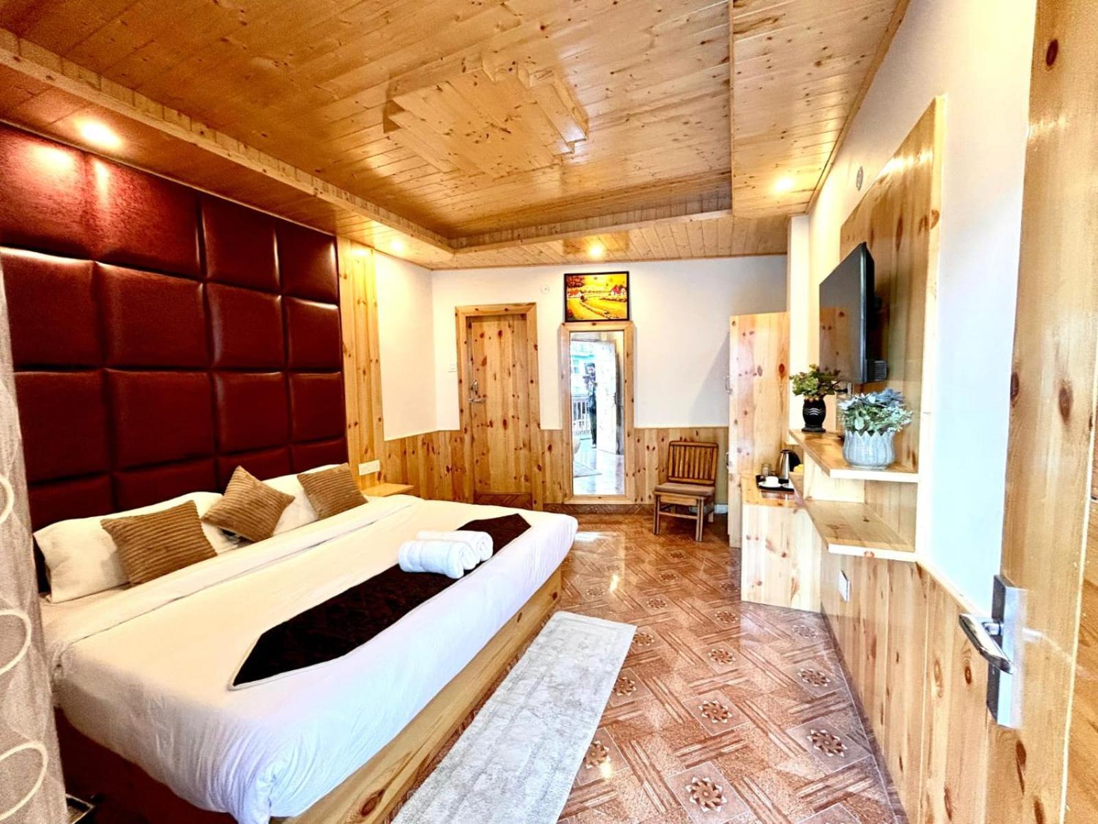 Hotel Jannat Manali  Exterior photo